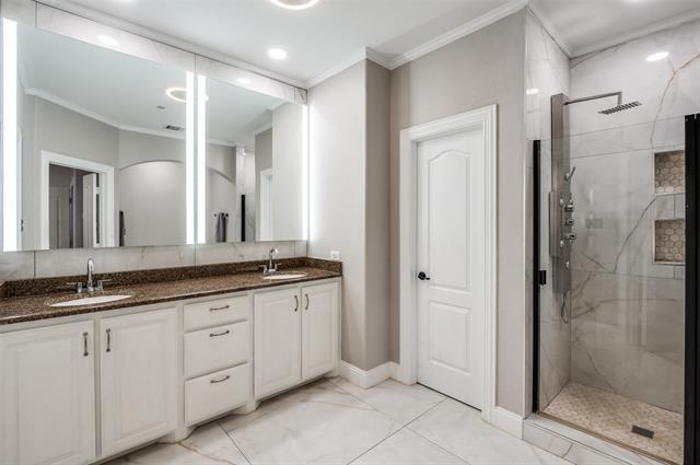 Building Photo - 5707 Headquarters Dr