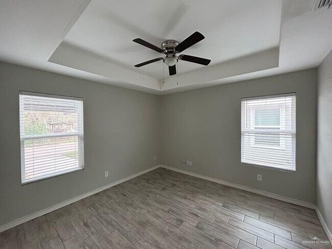 Building Photo - 1410 Quitaca Dr