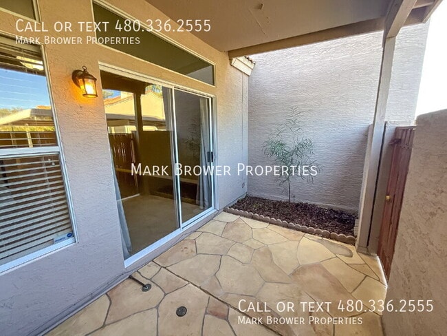 Building Photo - 500 N Roosevelt Ave