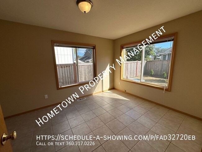 Building Photo - 5201 43rd Ct SE