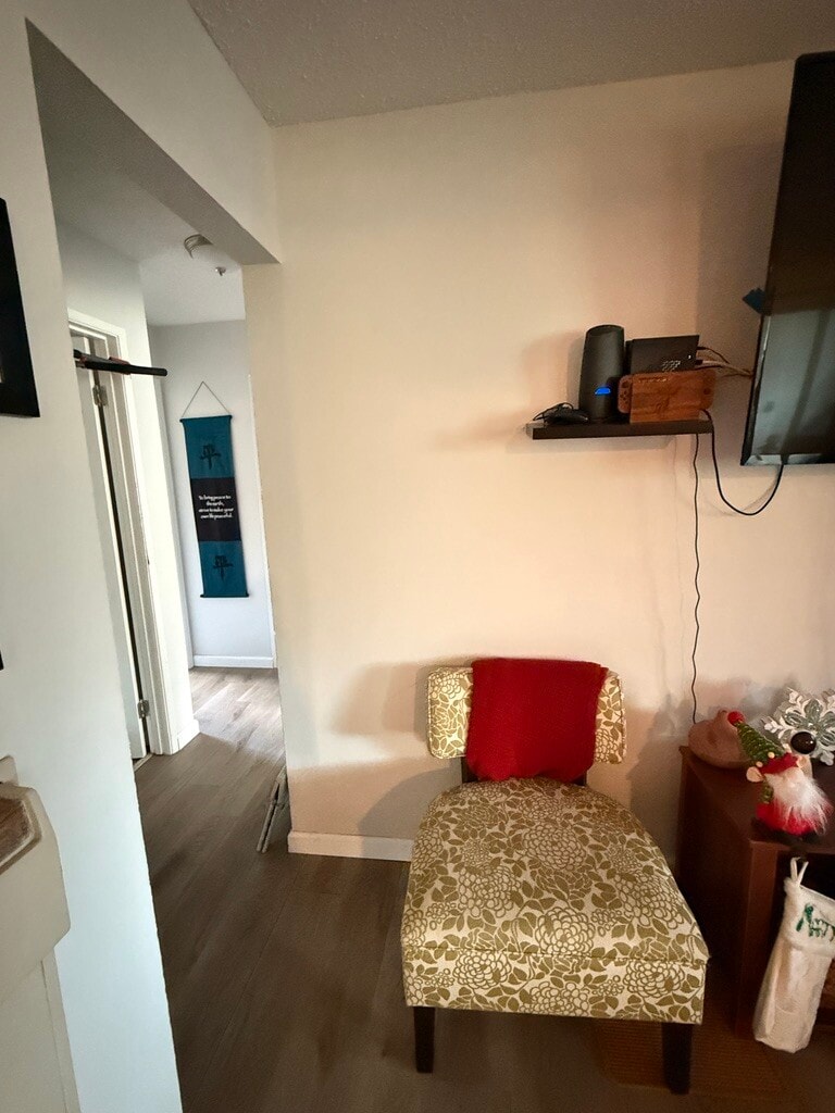 Hall to Bed/Bath - 40 Sheoah Blvd