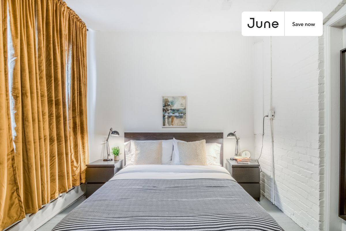 Building Photo - 2716 Woodley Pl NW