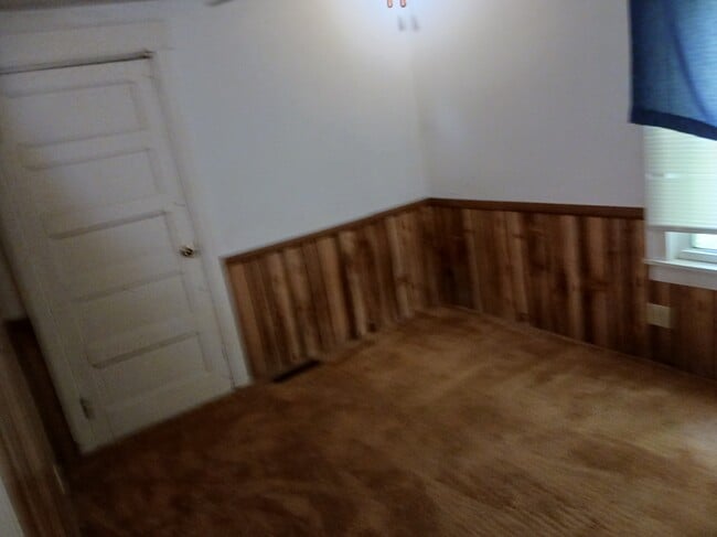 Building Photo - 302 Colegate Dr