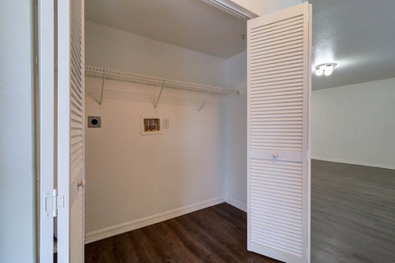 Building Photo - 8147 46th Ave N