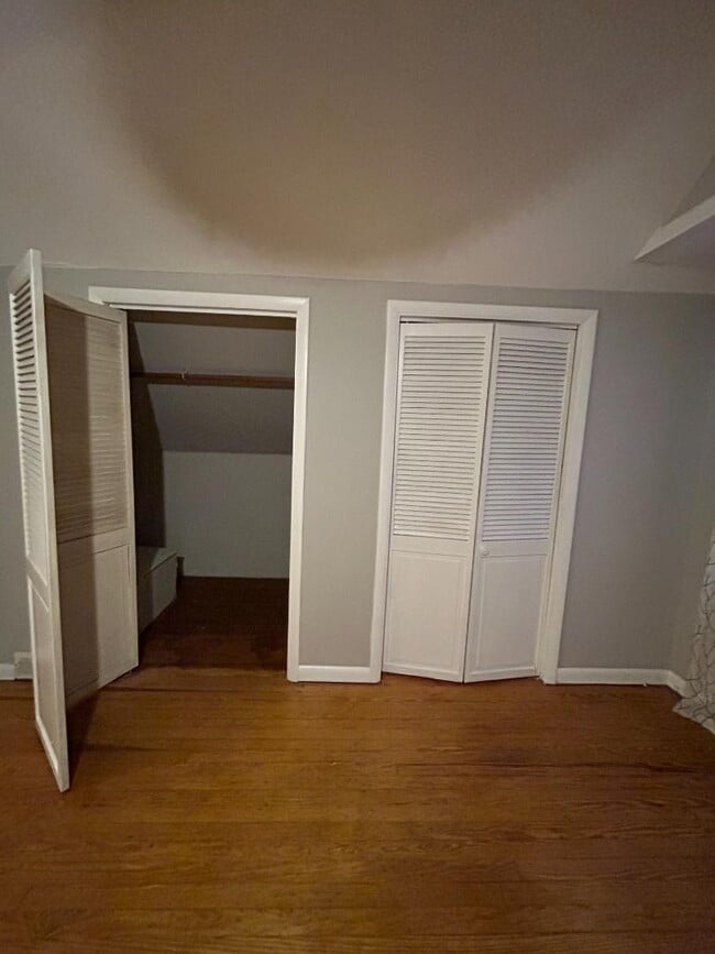 Building Photo - 2707 Fairlawn St