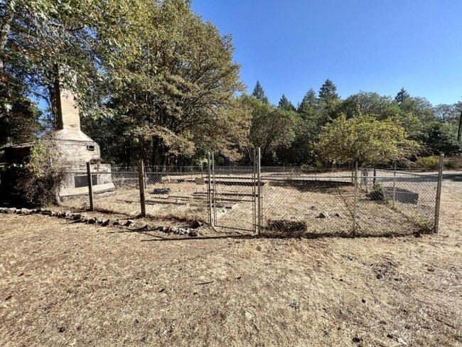 Building Photo - 784 Murphy Creek Rd