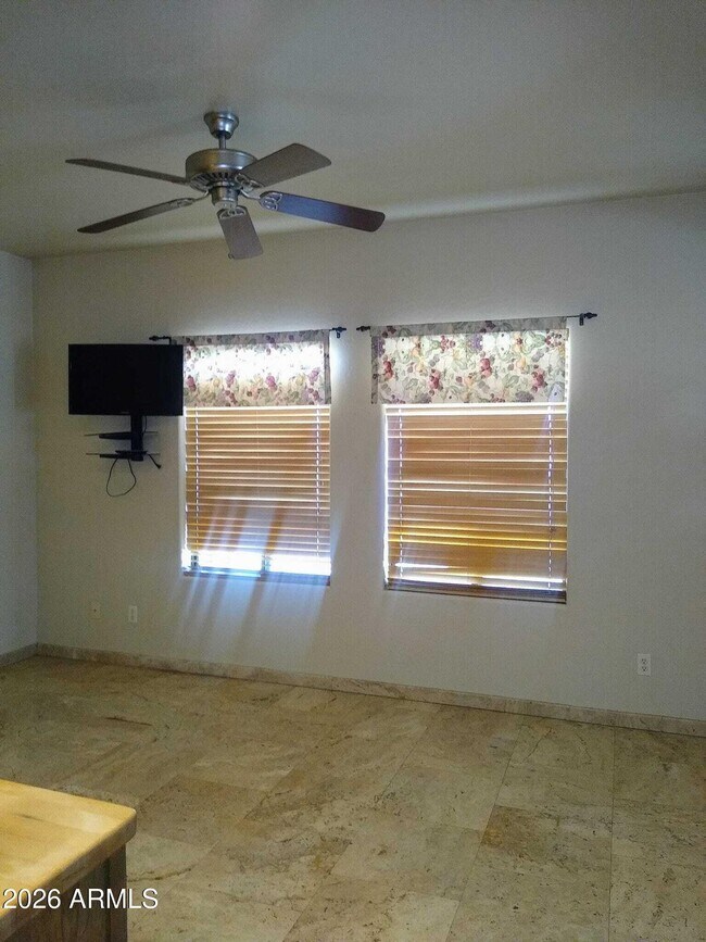 Building Photo - 242 N Pima Rd