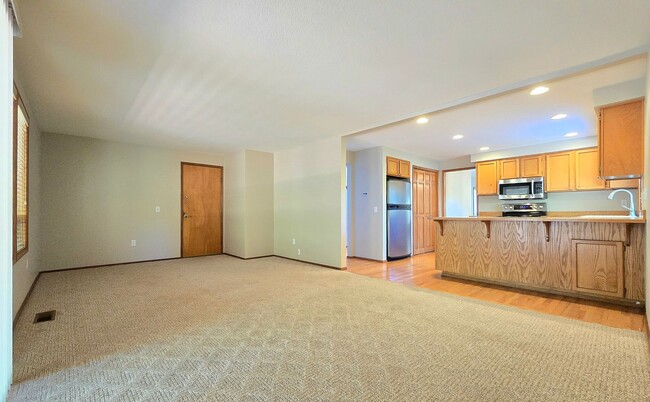Building Photo - Bothell Home In Perfect Location!