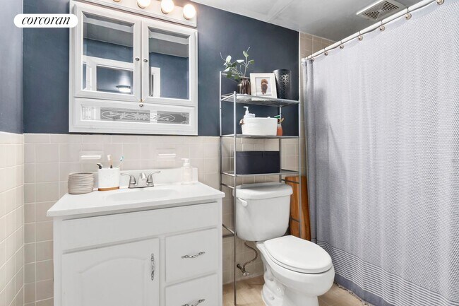 Building Photo - 90 Lafayette Ave