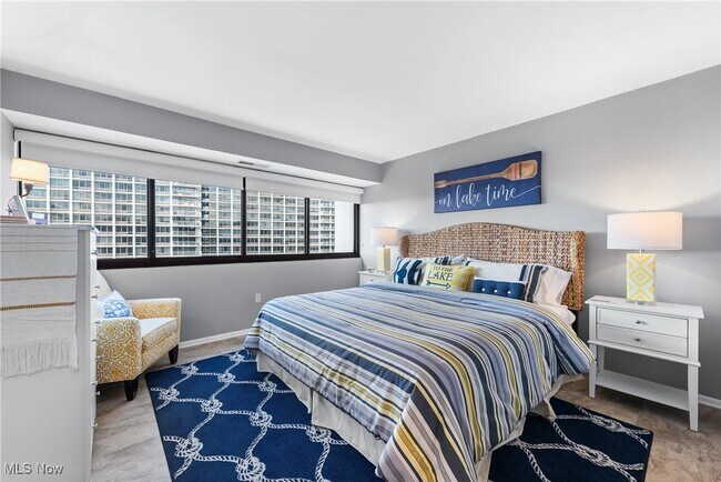 Building Photo - 12550 Lake Ave