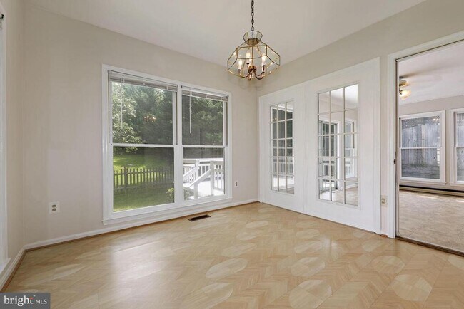Building Photo - 14429 Stonebridge View Dr