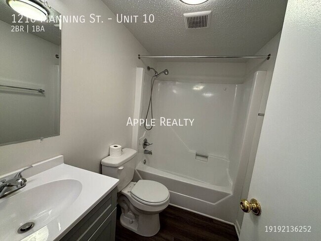 Building Photo - 1210 Manning St