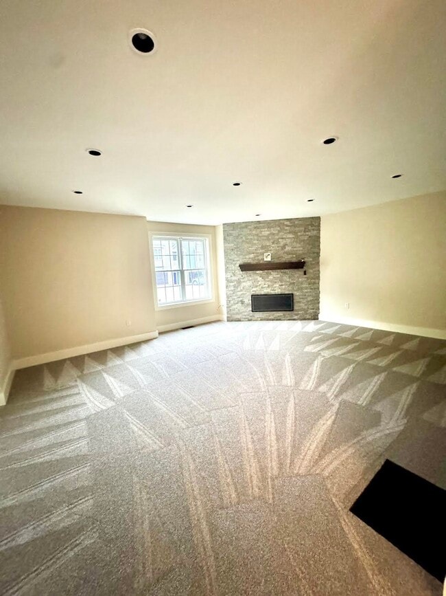 Building Photo - 21 Morgan Ct