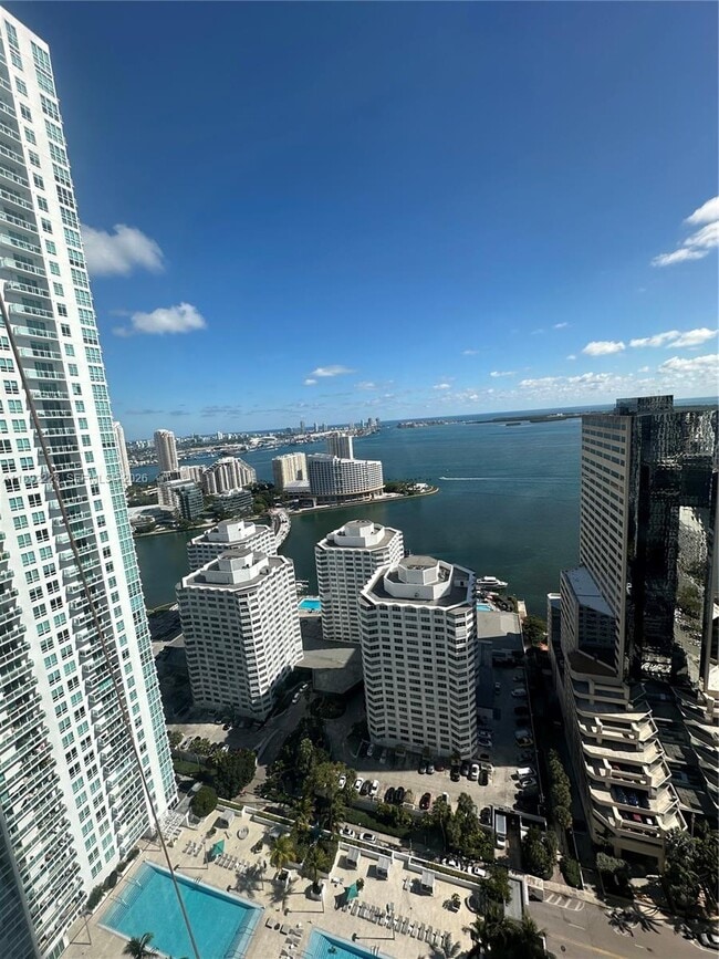 Building Photo - 951 Brickell Ave