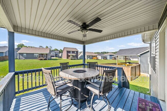 Building Photo - 314 Lugano Ln