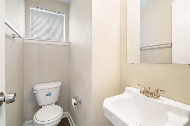 Building Photo - 1614 Seevers Ave