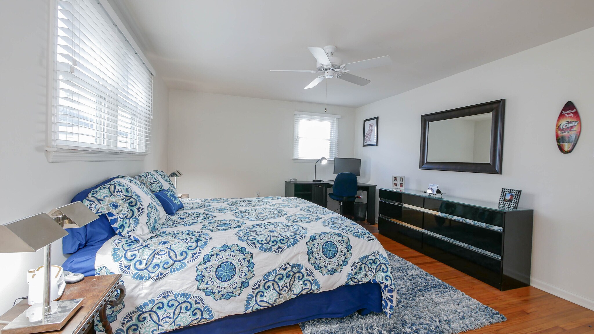 Building Photo - 6903 Ventnor Ave