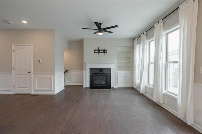 Building Photo - 416 Montclair Ct