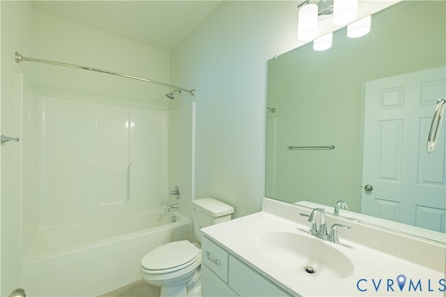 Building Photo - 15225 Dunton Ave