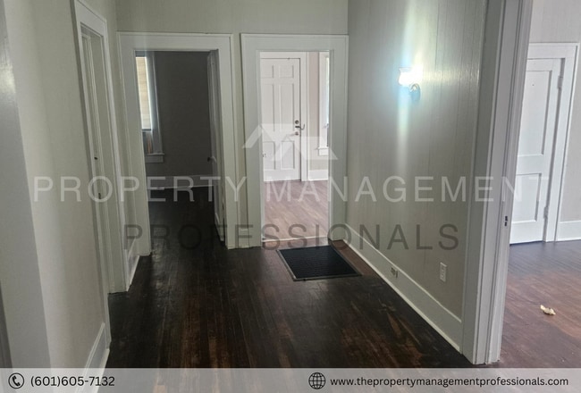Building Photo - 2308 St. Charles-