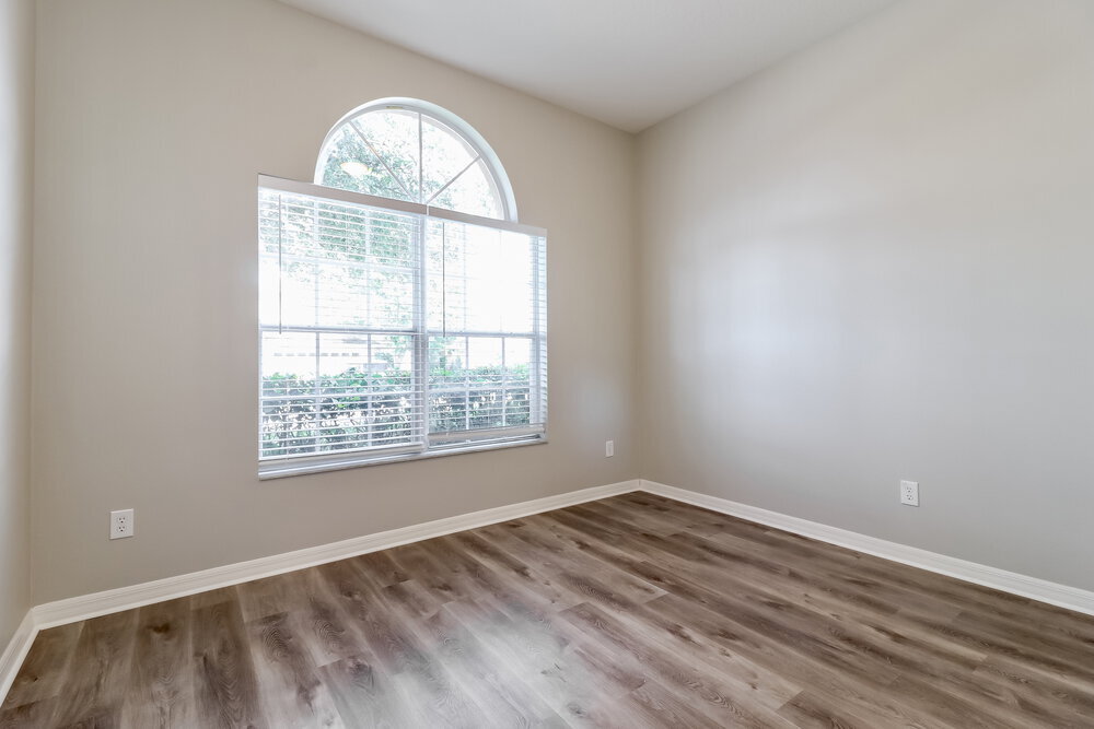 Building Photo - 16326 Laurel Garden Ct