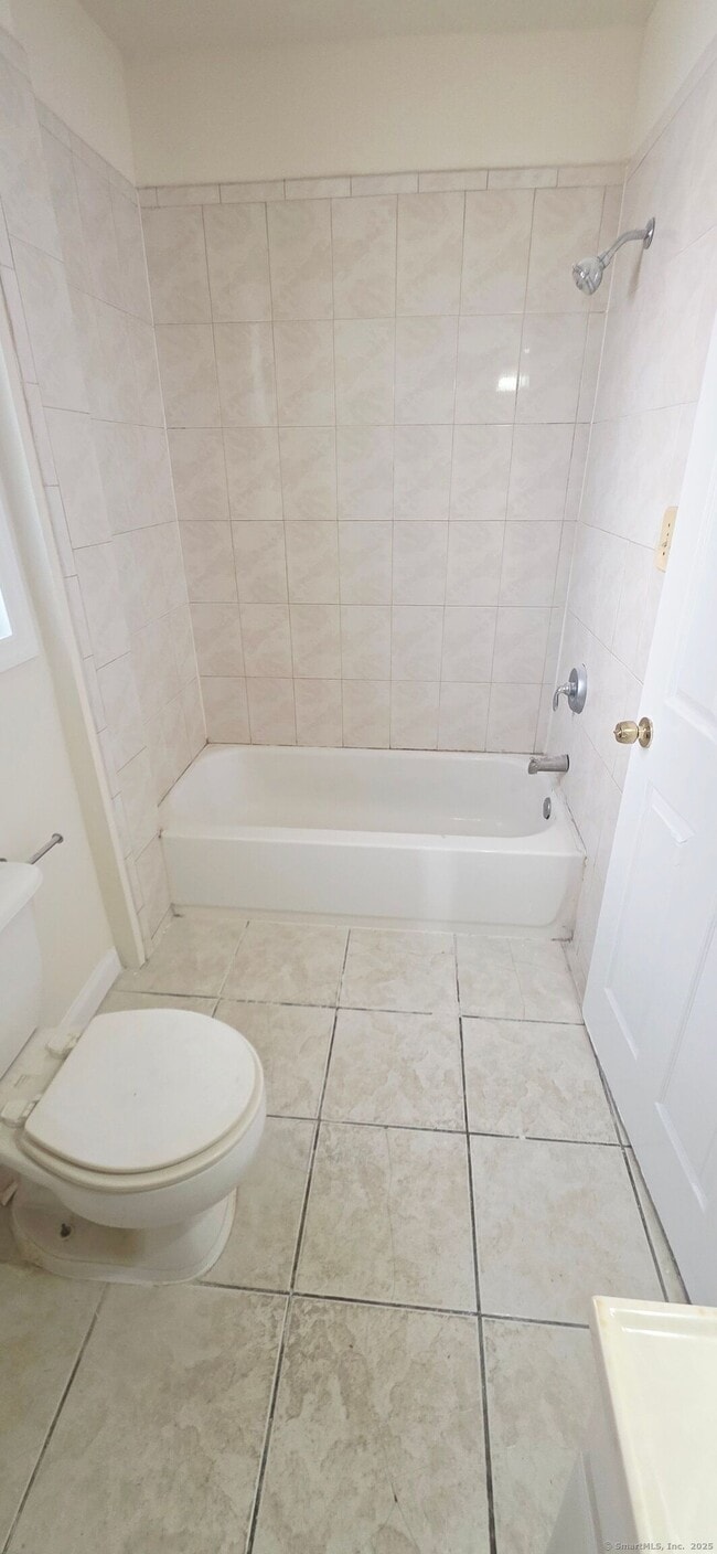 Building Photo - 160 4th St