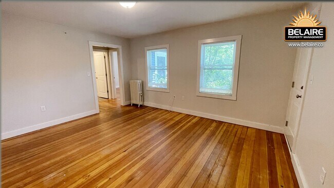Building Photo - 429-433 Princeton Road