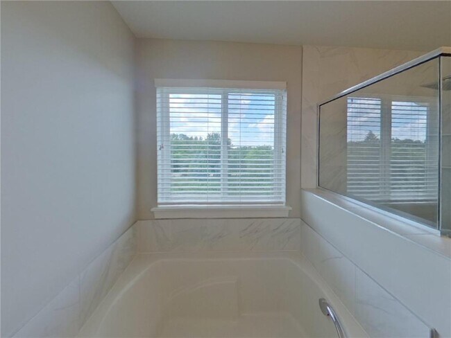 Building Photo - 4292 Cottagewood Ct