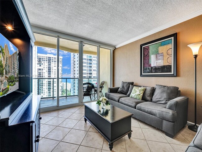 Building Photo - 2501 S Ocean Dr
