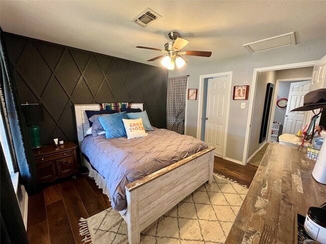 Building Photo - 715 North Ave