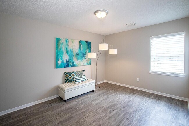 Building Photo - Havenly Park Villas