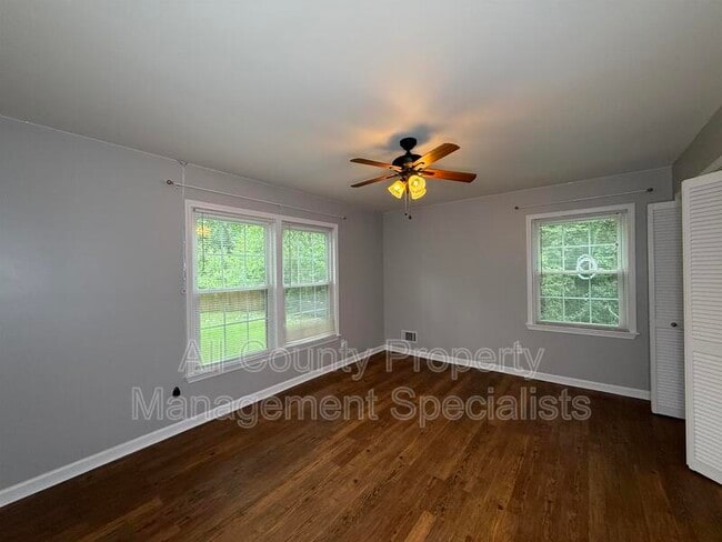 Building Photo - 2932 Bagpipe Rd