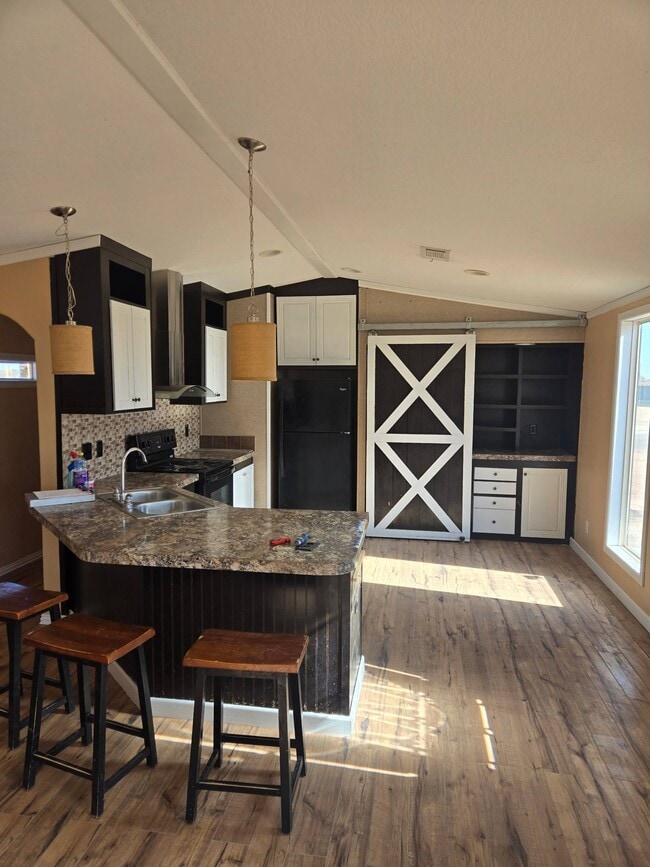 Building Photo - 1107 S 2nd St