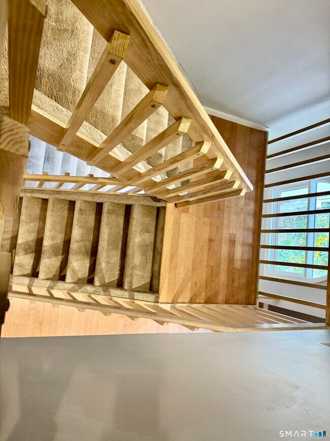 Building Photo - 58 Uplands Way