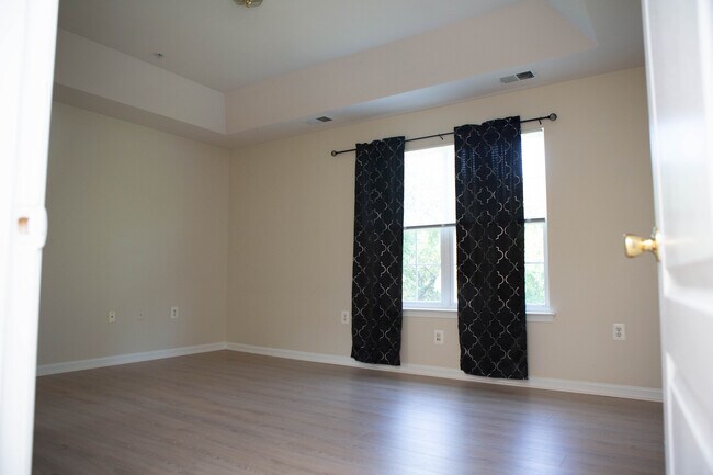 Building Photo - 2829 Forest Run Dr