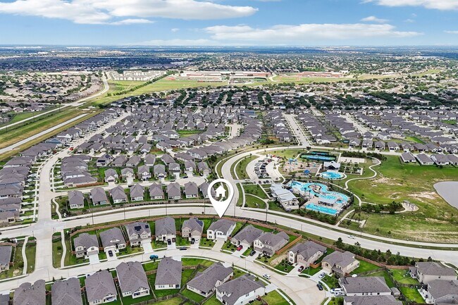 Building Photo - 7818 Palm Glade Dr