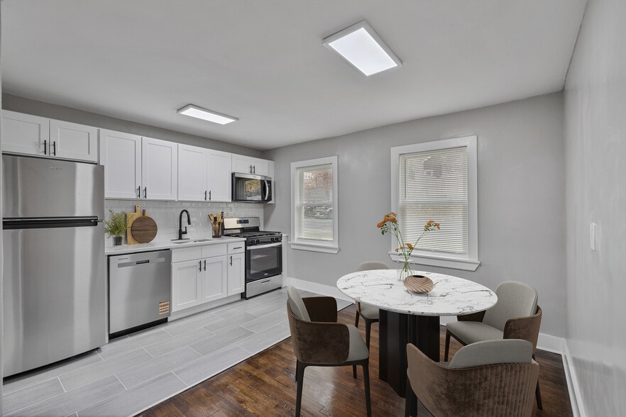 Building Photo - Grand Lee Apartments