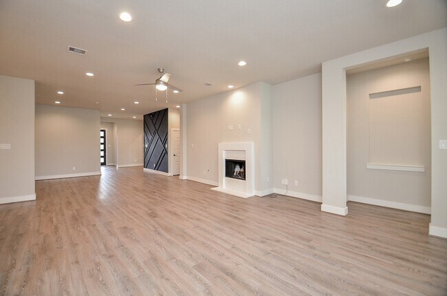 Building Photo - 3506 Gore Creek Dr