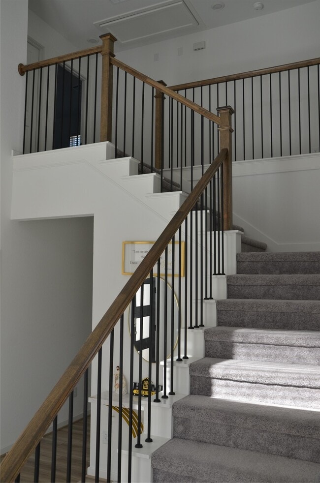 Building Photo - 9639 Lily Vis Ln