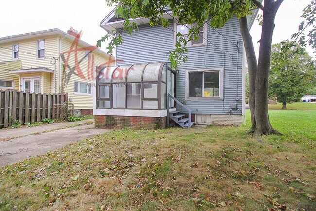 Building Photo - 3821 Delmore Rd