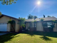 Building Photo - 258 Mountain View Dr