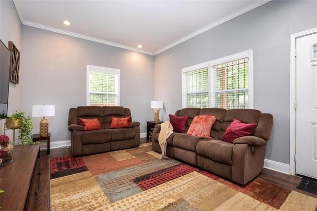 Building Photo - 3479 Thompson Dr NW