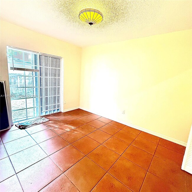 Building Photo - 11900 SW 6th St