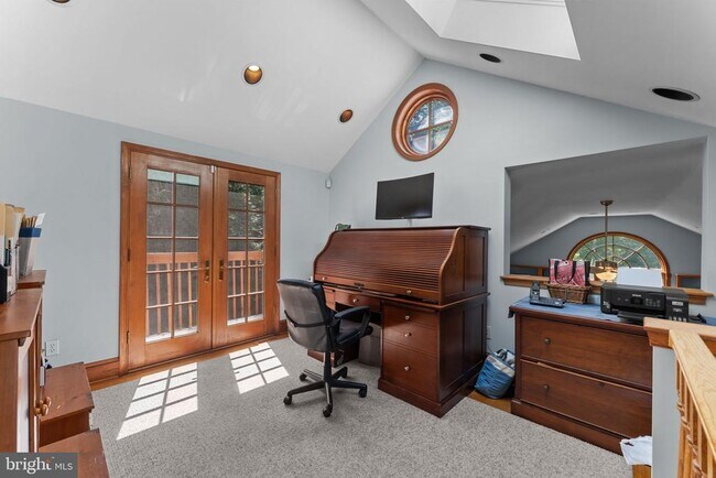 Building Photo - 507 Meadowbrook Cir