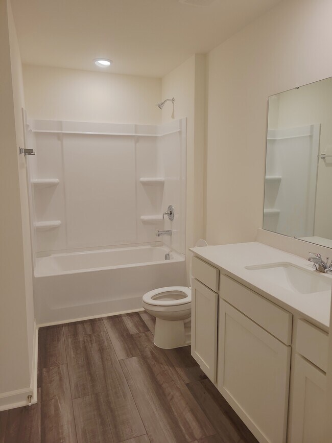 Building Photo - 1122 Tofino Dr