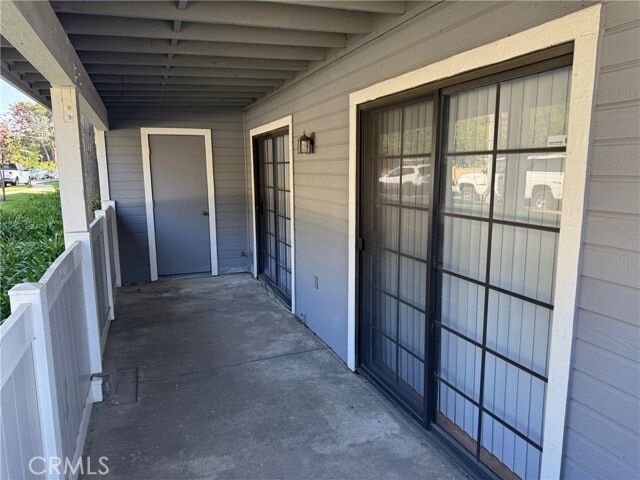 Building Photo - 1784 Shady Oaks Ct