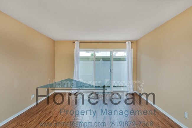 Building Photo - 3030 Suncrest Dr