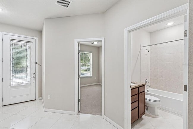 Building Photo - 7260 Duxbury Ln