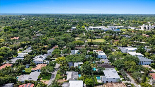 Building Photo - 7830 SW 53rd Pl