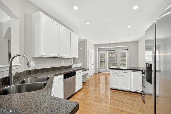 Building Photo - 8381 Millwood Dr